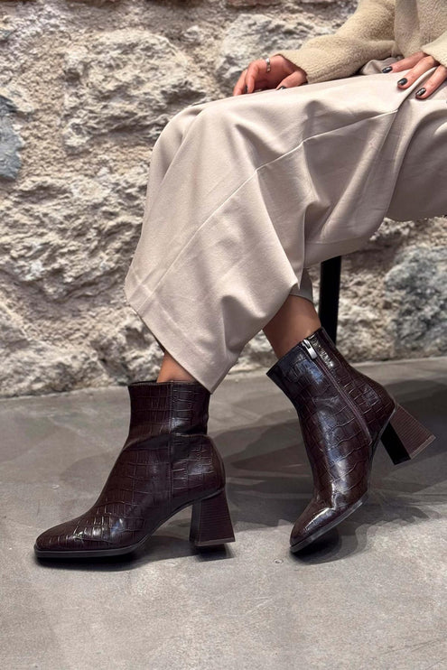 darelis boot - brown kroko