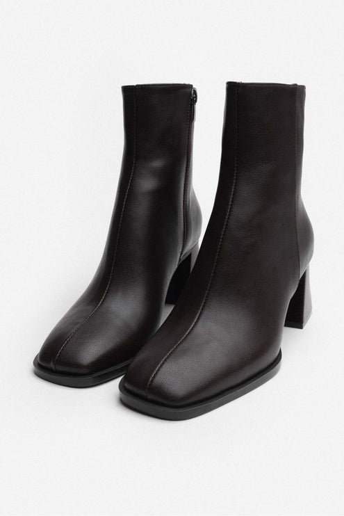 darelis boot - brown