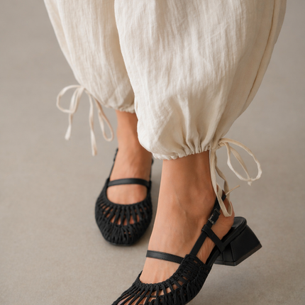 Yara Sandal - Black