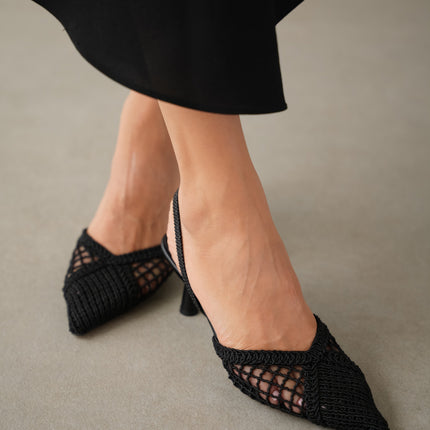 Sujood Heel - Black