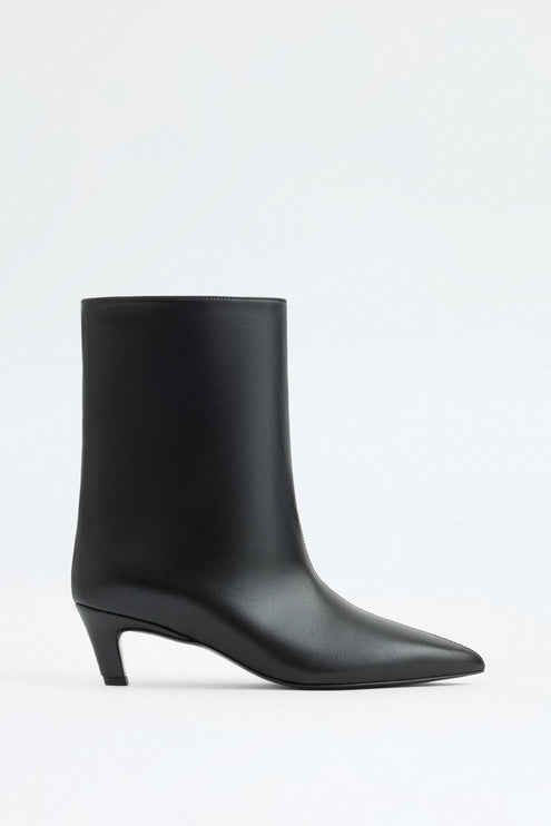 Farah Heel - Black