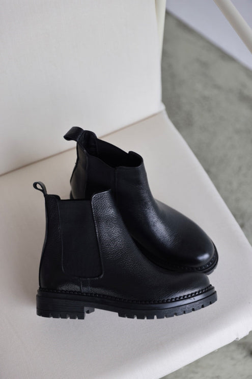 Whitney Boot - Black
