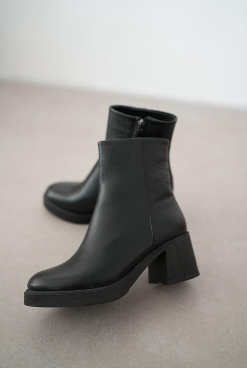 Owena boot - black