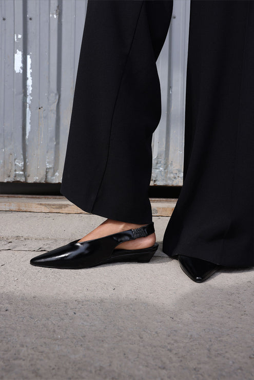 Sondos Babet - Black