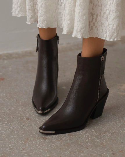 FEEL THE UNREAL WITH YARA BEIGE HEEL