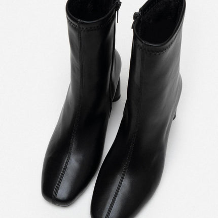 Mirai boot - black