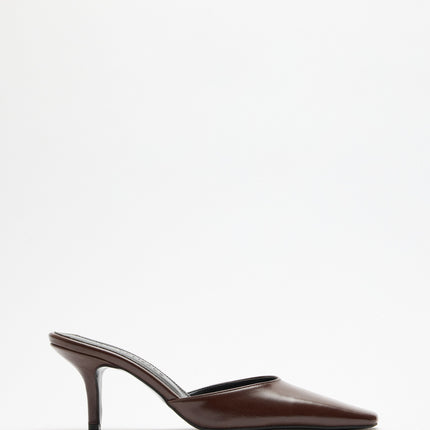 Sara Heel - Brown