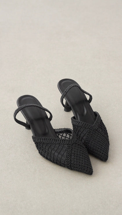Sujood Heel - Black