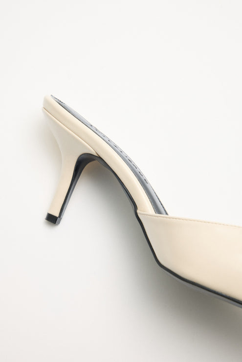 Sara Heel - Beige