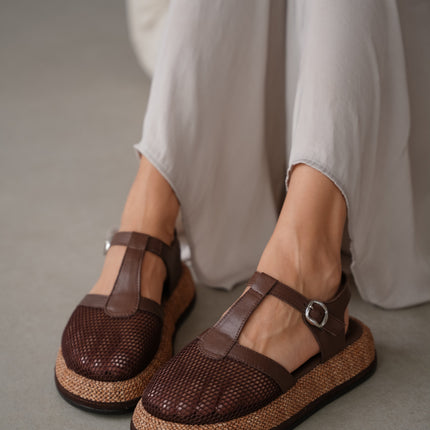 Roma Sandal - Brown