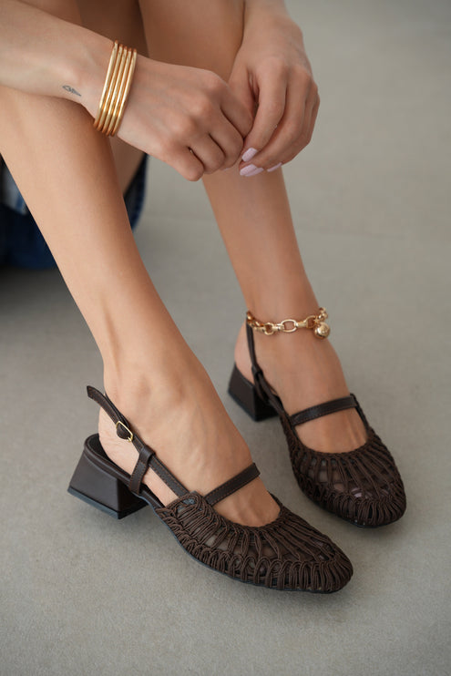 Yara Sandal - Brown