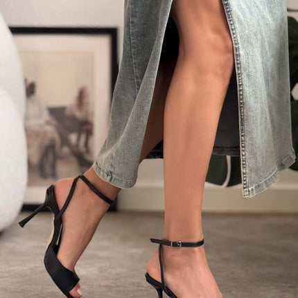 Tania Heel - Black