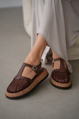 Roma Sandal - Brown