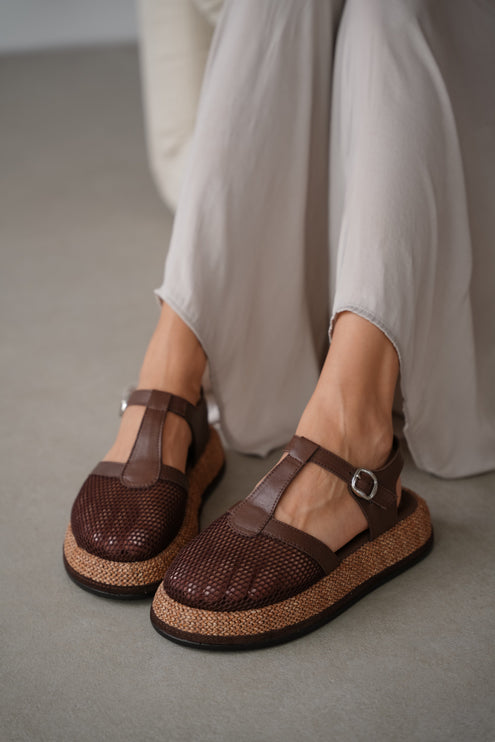 Roma Sandal - Brown