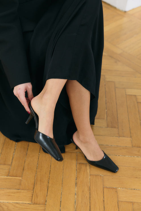 Sara Heel - Black