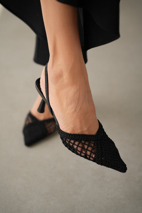 Sujood Heel - Black