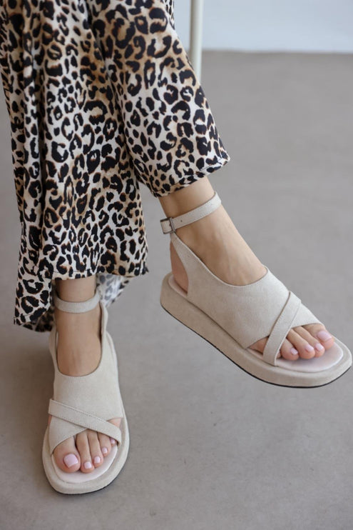 Amy Sandal - Beige