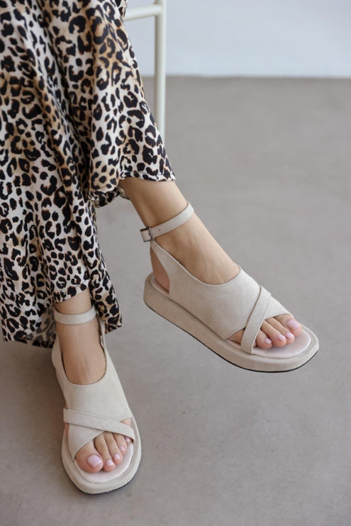 Amy Sandal - Beige