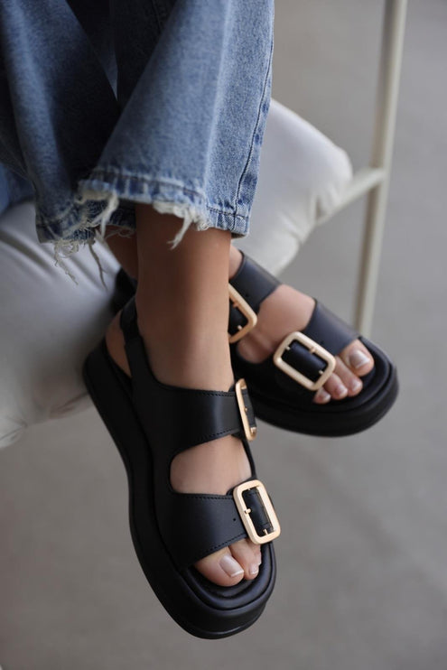 Luna Sandal  - black